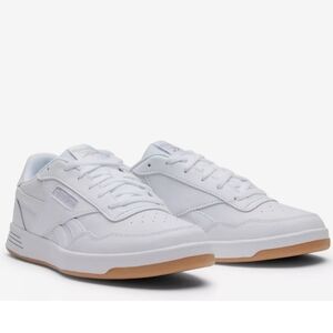 Reebok Womens Classic Gum Sole Trainer In White